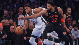 Giannis Antetokounmpo mock trades: What potential offers from Knicks, Lakers, Warriors could look like