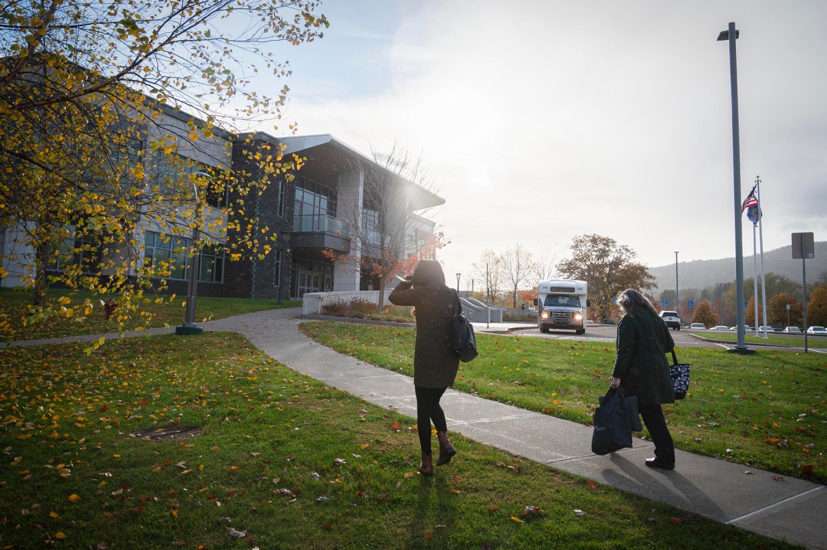 Return-to-office critics warned of mass resignations. So far, they haven’t happened in Vermont.