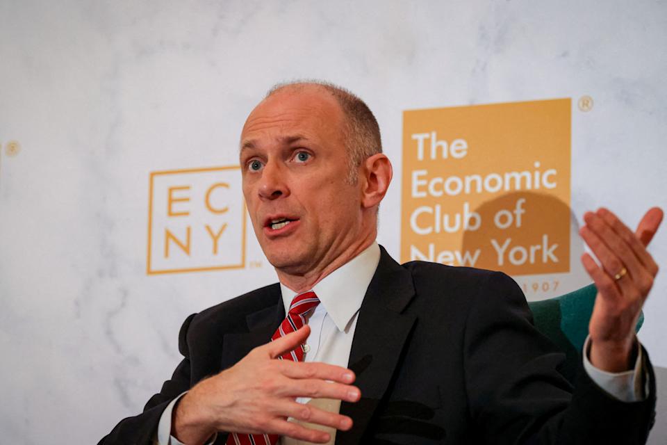 FILE PHOTO: Chicago Federal Reserve President Austan Goolsbee speaks to the Economic Club of New York in New York City, U.S., April 10, 2025. REUTERS/Brendan McDermid/File Photo