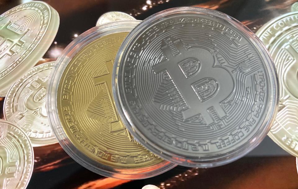 Some strategists cautioned that bitcoin's sharp sell-off over the weekend may not be over as investors seemed reluctant to buy the dip. (STRF/STAR MAX/IPx)